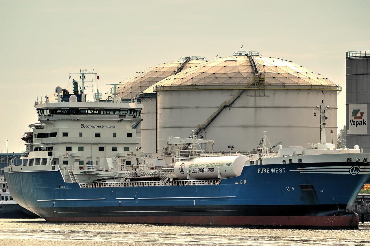 Oil Refinery